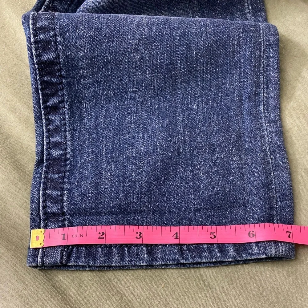 Miss Me boyfriend jeans capris size 28. X-10
